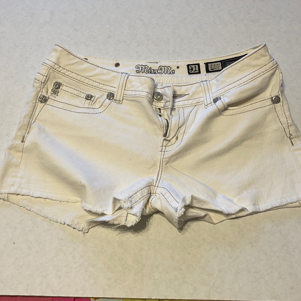 Miss Me white shorts 31
